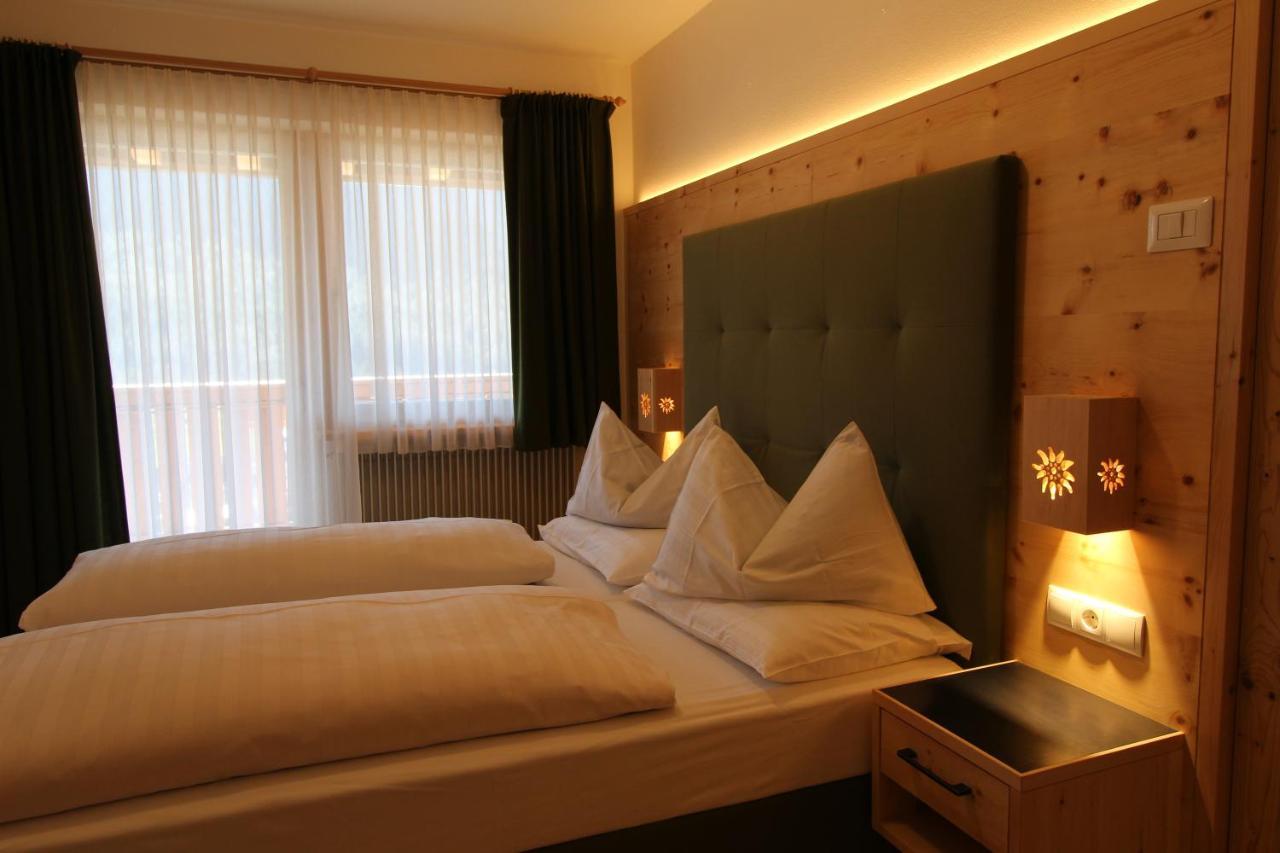 Biovita Hotel Alpi Sexten Exterior photo